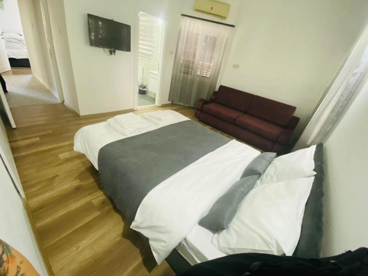 Bed and Breakfast Secret Garden 02 Famagusta  Exterior foto